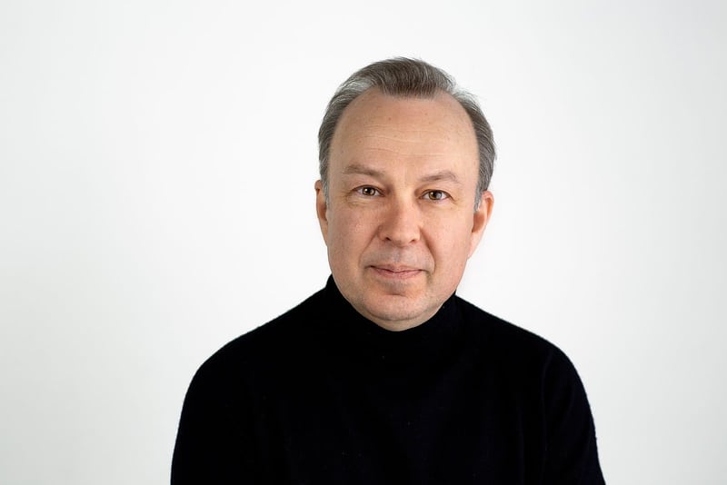 Vladislav Bronevetzky, piano